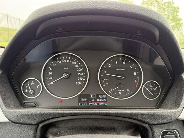 BMW 3-Serie Touring 320i High Executive