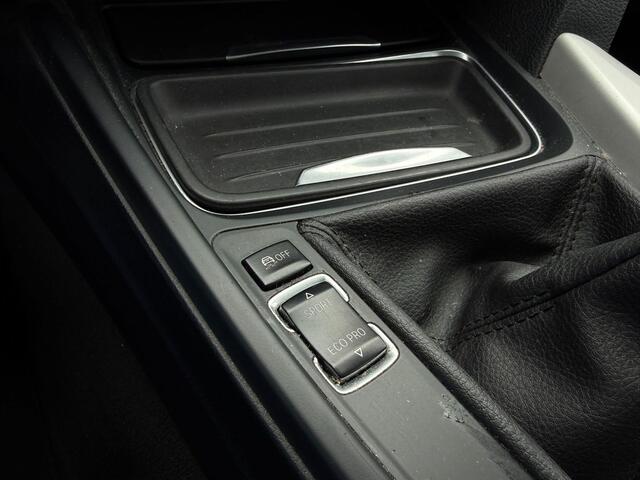 BMW 3-Serie Touring 320i High Executive