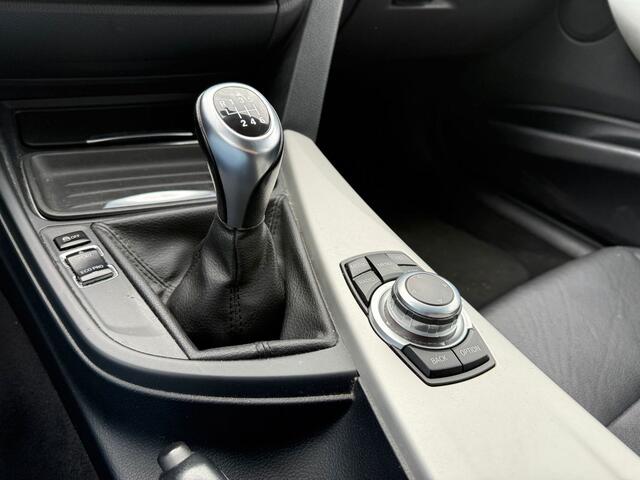 BMW 3-Serie Touring 320i High Executive