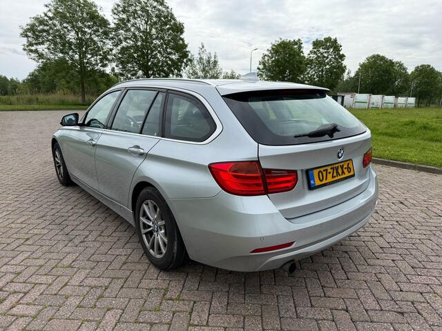 BMW 3-Serie Touring 320i High Executive