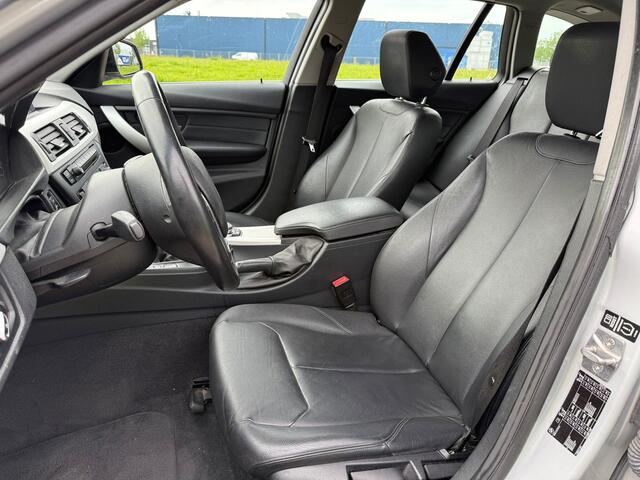 BMW 3-Serie Touring 320i High Executive