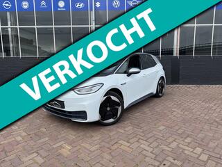 VOLKSWAGEN ID.3 First Max 58 kWh **PANODAK+LANE ASSIST+CAMERA+HEAD UP+MASSAGE STOELEN+CARPLAY**