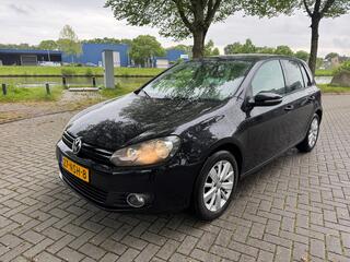 Volkswagen Golf VI
