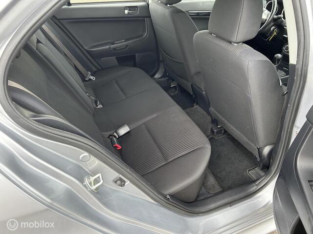 Mitsubishi Lancer Sportback 1.6 Limited Edition , Trekhaak