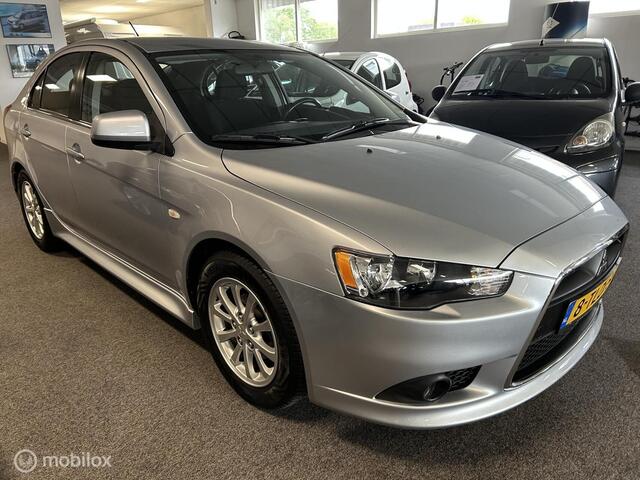 Mitsubishi Lancer Sportback 1.6 Limited Edition , Trekhaak