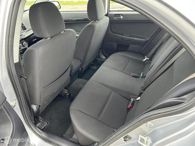 Mitsubishi Lancer Sportback 1.6 Limited Edition , Trekhaak