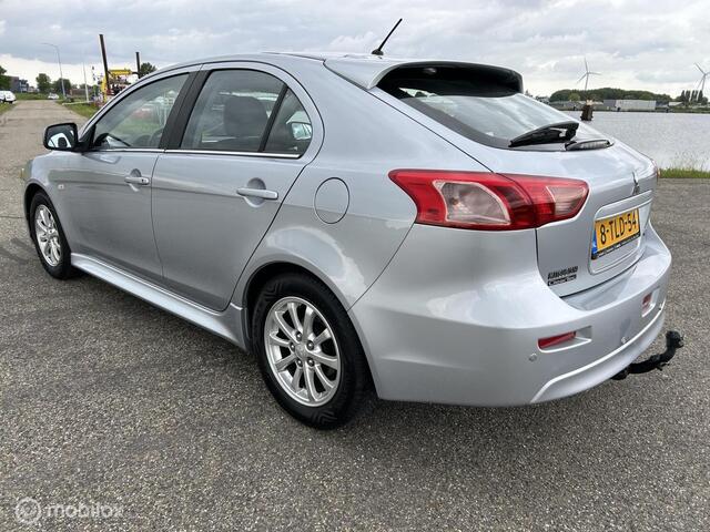 Mitsubishi Lancer Sportback 1.6 Limited Edition , Trekhaak