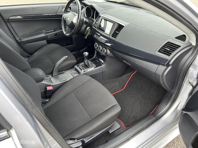 Mitsubishi Lancer Sportback 1.6 Limited Edition , Trekhaak