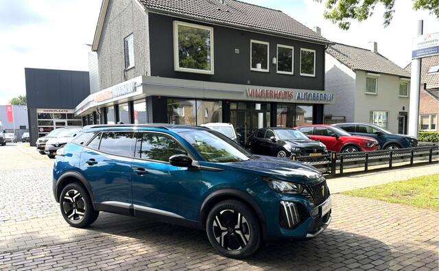 Peugeot 2008 Benzine 100 Pk  Draadloos Aple Carplay / Android Auto  Climate & Cruise Control  Parkeersensoren Voor en Achter  Vingerhoets; Vierde Generatie Ee