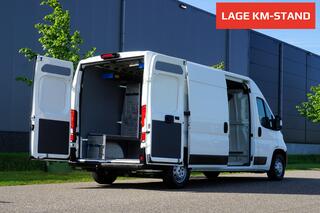 PEUGEOT BOXER 335 2.2 BlueHDi 165 L3H2 Premium Mobiele Werkplaats |Sortimo inrichting |Wandstroom |2 stoelen |2 airbags |Camera |Standkachel |Verwarmde stoelen |EURO6D |165 pk |1e eigenaar