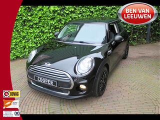 MINI COOPER 1.2 One Pepper Business F56 met Park.ass, Clima, Navi, BT en 16