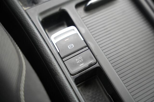 Volkswagen Golf 1.2 TSI Highline Cruise Control Groot Scherm