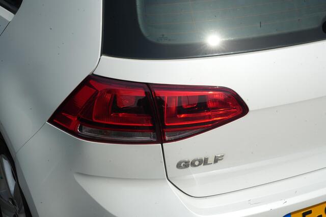 Volkswagen Golf 1.2 TSI Highline Cruise Control Groot Scherm