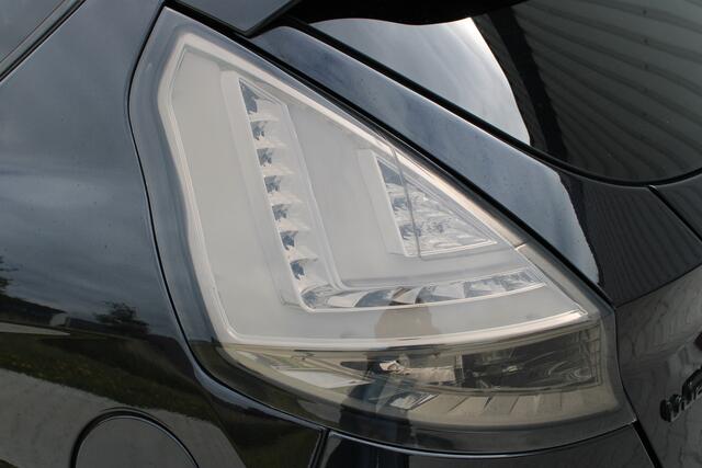 Ford Fiesta 1.6 Metal | Cruise control | Stoelverwarming | Sportpakket | Lederen bekleding | Climate control | Voorruit verwarmd | Bluetooth | Lichtmetalen