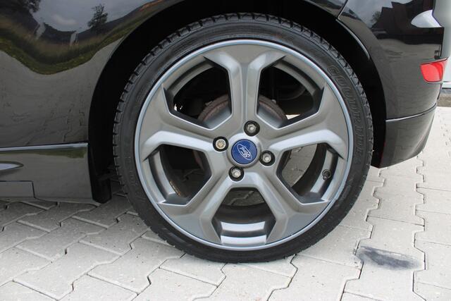 Ford Fiesta 1.6 Metal | Cruise control | Stoelverwarming | Sportpakket | Lederen bekleding | Climate control | Voorruit verwarmd | Bluetooth | Lichtmetalen