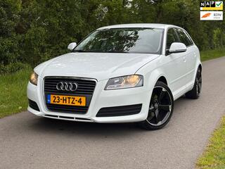 AUDI A3 SPORTBACK 1.8 TFSI Attraction Business Edition | Airco + Cruise Nu � 3.750,- !!!