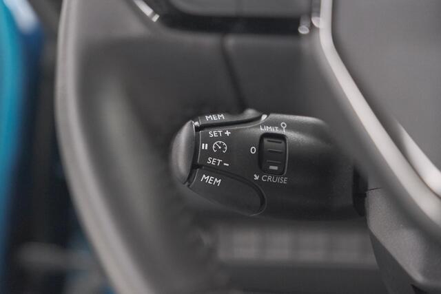 Peugeot 2008 PureTech 100 Allure | Apple Carplay | Parkeersensoren | Climate Control | Cruise Control