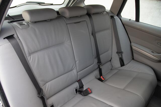 BMW 3-Serie Touring 325i Executive | Stoelverwarming | Elek. Spiegels | Top Conditie