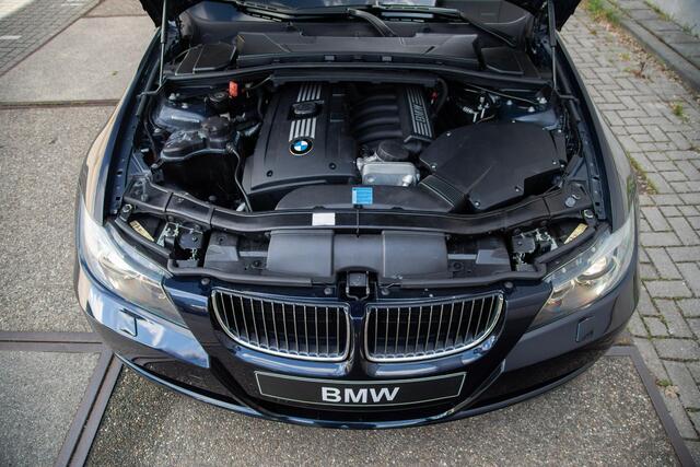 BMW 3-Serie Touring 325i Executive | Stoelverwarming | Elek. Spiegels | Top Conditie