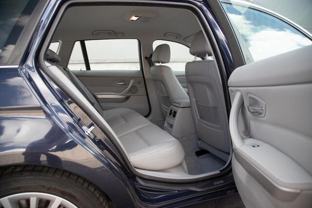 BMW 3-Serie Touring 325i Executive | Stoelverwarming | Elek. Spiegels | Top Conditie