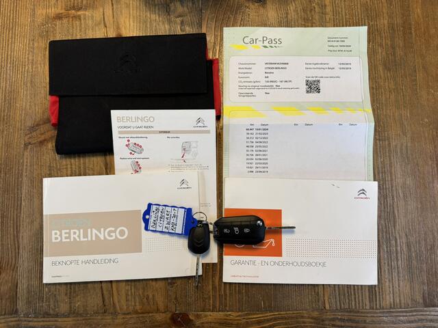 Citroen Berlingo XL 1.2 PureTech Shine 7p Trekhaak All-Season Banden, Carplay, Navi, Parkeersensoren, Climate Control