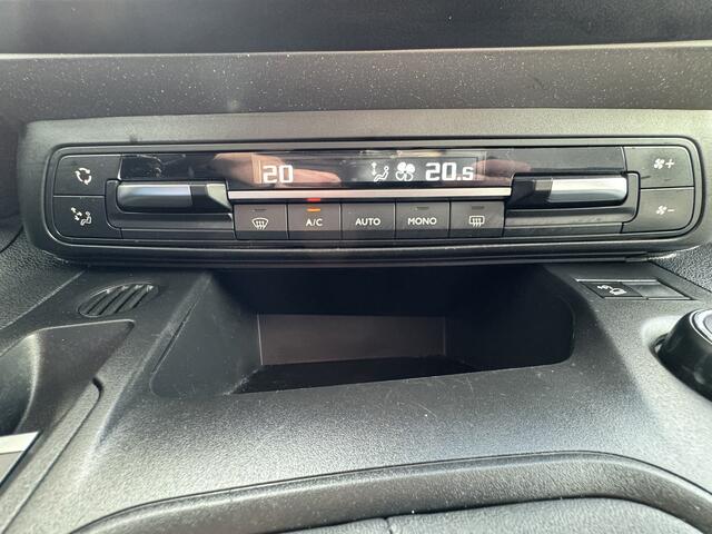 Citroen Berlingo XL 1.2 PureTech Shine 7p Trekhaak All-Season Banden, Carplay, Navi, Parkeersensoren, Climate Control