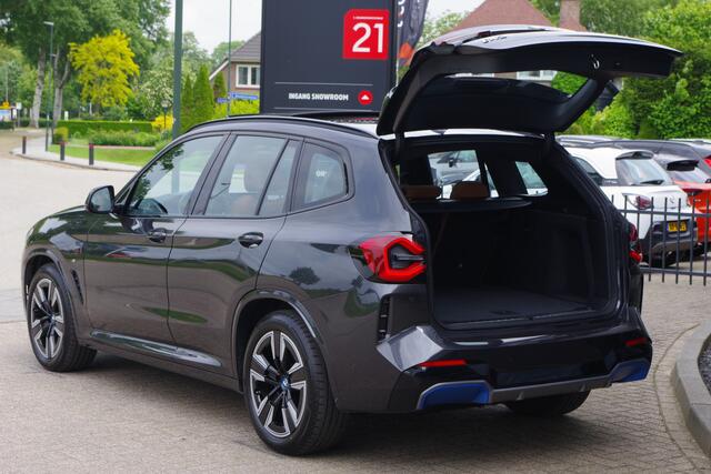 BMW X3 iX3 High Executive 80 kWh 286 PK, SOH 100 %, Panoramadak, Leder, Driving. Ass. Prof, Camera,