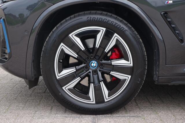 BMW X3 iX3 High Executive 80 kWh 286 PK, SOH 100 %, Panoramadak, Leder, Driving. Ass. Prof, Camera,