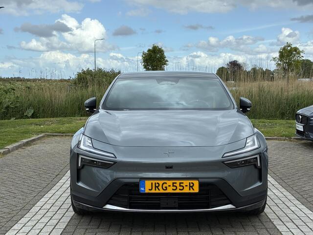 Polestar 4 Long Range Dual motor Perf Pilot Plus 100 kWh Polestar 4 Long range dual motor Performance