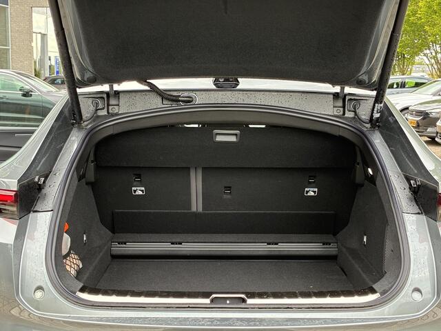 Polestar 4 Long Range Dual motor Perf Pilot Plus 100 kWh Polestar 4 Long range dual motor Performance
