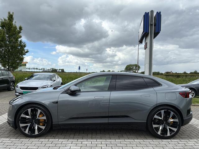 Polestar 4 Long Range Dual motor Perf Pilot Plus 100 kWh Polestar 4 Long range dual motor Performance