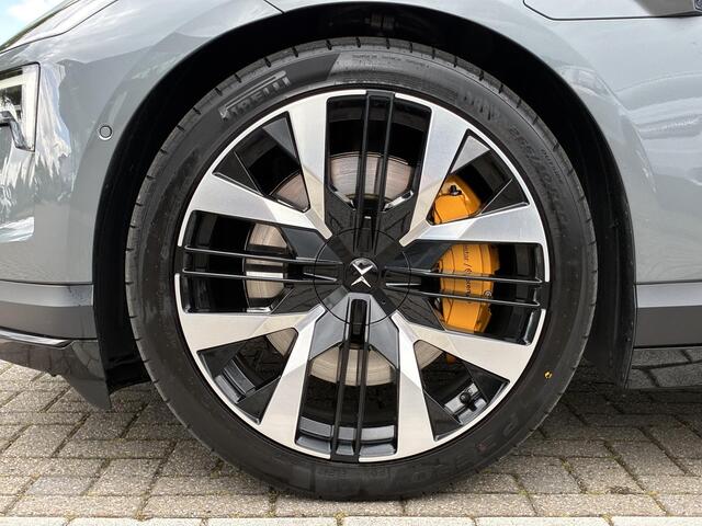 Polestar 4 Long Range Dual motor Perf Pilot Plus 100 kWh Polestar 4 Long range dual motor Performance