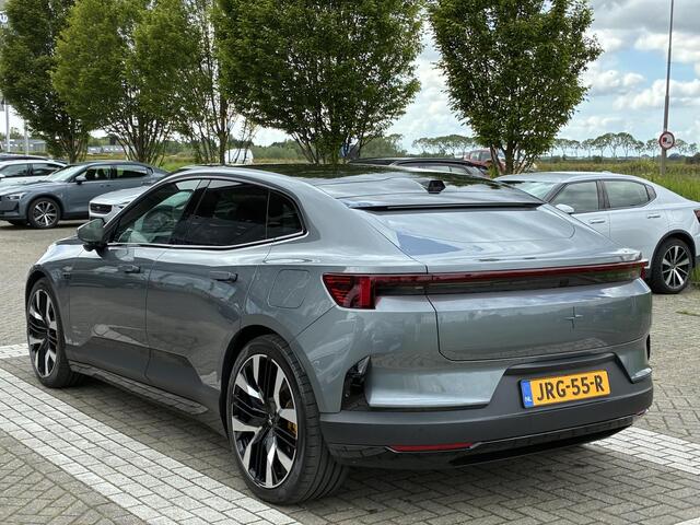Polestar 4 Long Range Dual motor Perf Pilot Plus 100 kWh Polestar 4 Long range dual motor Performance