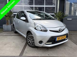 TOYOTA AYGO 1.0 VVT-i Comfort Airco Facelift 5drs! Inruil mogelijk!