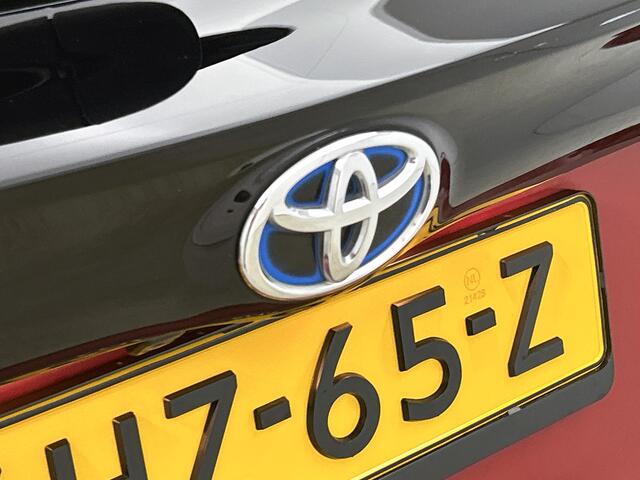 Toyota Yaris 1.5 Hybrid 115 First Edition | BTW Voertuig | Stoelverwarming | Apple CarPlay/Android Auto | Climate control | Cruise control Adaptive |