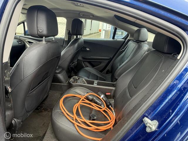 Opel Ampera 1.4    MOTORSTORING   