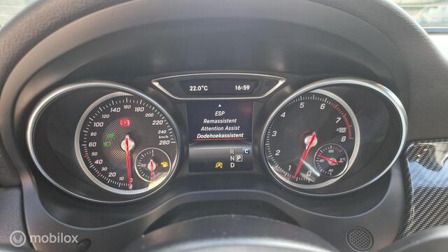 Mercedes-Benz CLA Shooting Brake 180 AMG Night Edition