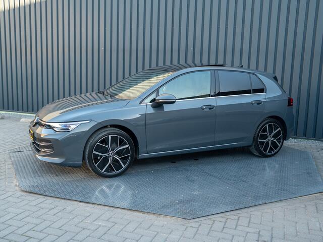 Volkswagen Golf 1.5 eTSI 50 Edition | Panodak | Stoelgeheugen | Head Up | Prijs Rijklaar