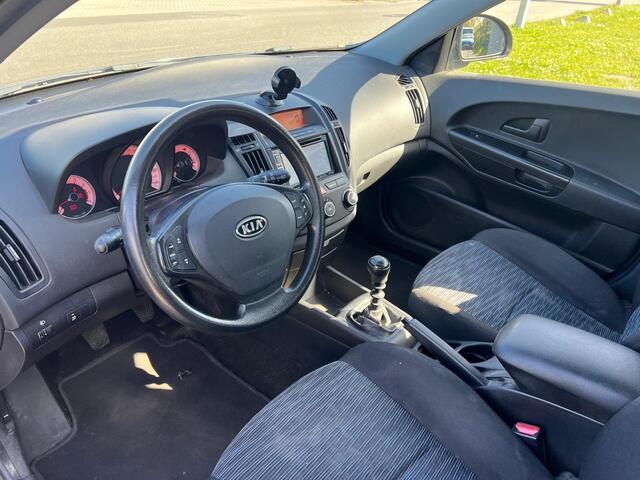 KIA CEE D cee'd Sporty Wagon 1.4 X-ecutive 2009 Airco PDC Trekhaak