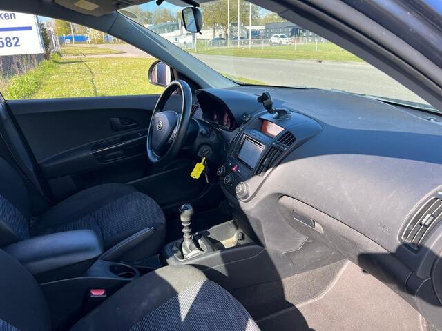 KIA CEE D cee'd Sporty Wagon 1.4 X-ecutive 2009 Airco PDC Trekhaak