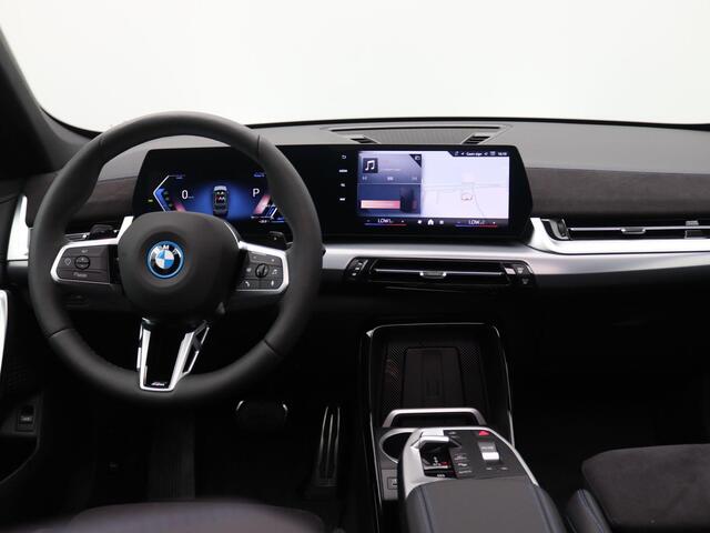 BMW X1 xDrive25e 245PK Aut. M-Sport, Pano-Schuifdak, Keyless, Digital Key, Stoelverwarming, LED verlichting, Trekhaak, 19 LM Velgen