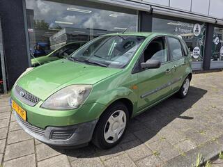 FORD FIESTA 1.4-16V Futura *Nieuwe APK *Airco WEINIG KILOMETERS