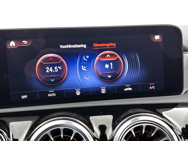 Mercedes-Benz A-Klasse 250 e AMG Line | Panoramadak | Achteruitrijcamera | Digitale radio DAB+ | Night pakket | Inclusief 24 maanden MB Certified garantie voor Euro