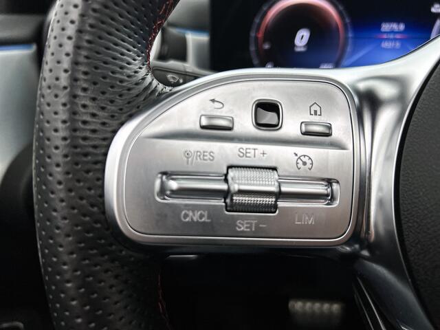Mercedes-Benz A-Klasse 250 e AMG Line | Panoramadak | Achteruitrijcamera | Digitale radio DAB+ | Night pakket | Inclusief 24 maanden MB Certified garantie voor Euro