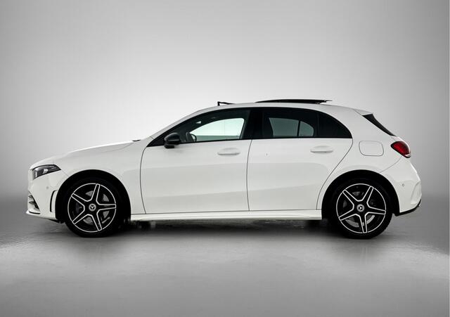 Mercedes-Benz A-Klasse 250 e AMG Line | Panoramadak | Achteruitrijcamera | Digitale radio DAB+ | Night pakket | Inclusief 24 maanden MB Certified garantie voor Euro
