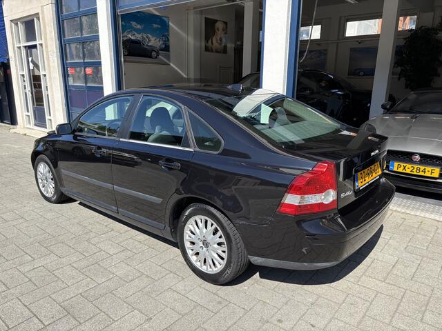 Volvo S40 1.8 Kinetic CLIMA/CRUISE/LM VELGEN
