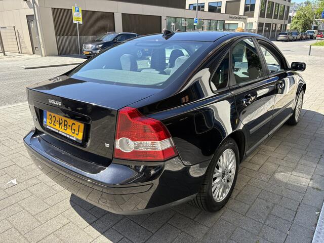Volvo S40 1.8 Kinetic CLIMA/CRUISE/LM VELGEN