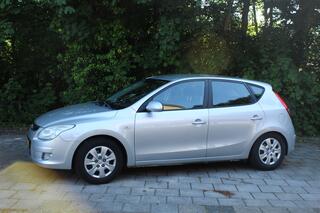HYUNDAI I 30 1.6i Dynamic APK nieuw airco trekhaak afneembaar