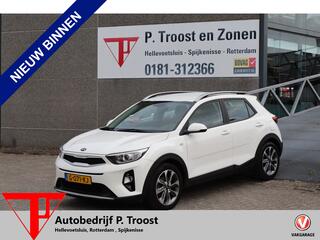 KIA Stonic 1.0 T-GDi DynamicLine Achteruitrijcamera/Apple carplay/Navigatie/Cruise control/DAB/Airco
