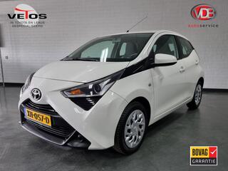 TOYOTA AYGO 1.0 VVT-i x-play Automaat